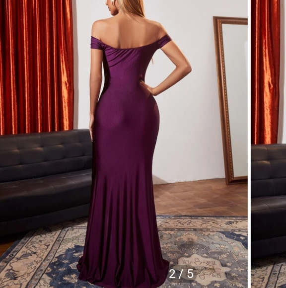 Beautiful flattering Gathered Dress - Picture 4 of 4